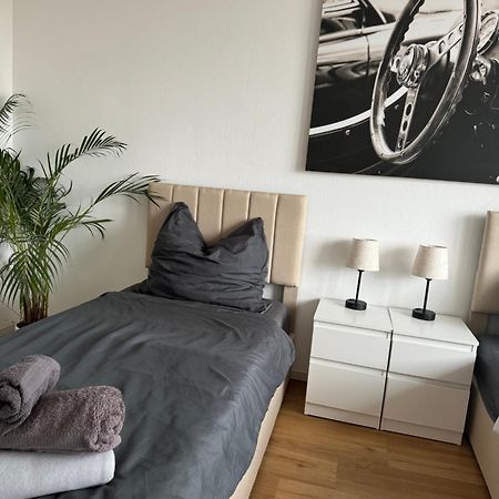 Monteur-& Ferienwohnung Eichmann Дрезден Экстерьер фото