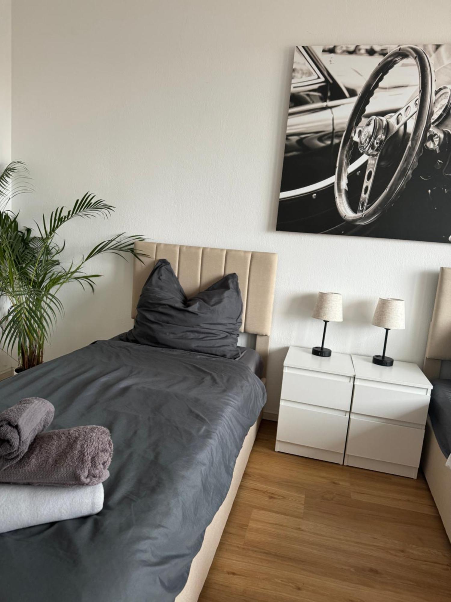 Monteur-& Ferienwohnung Eichmann Дрезден Экстерьер фото