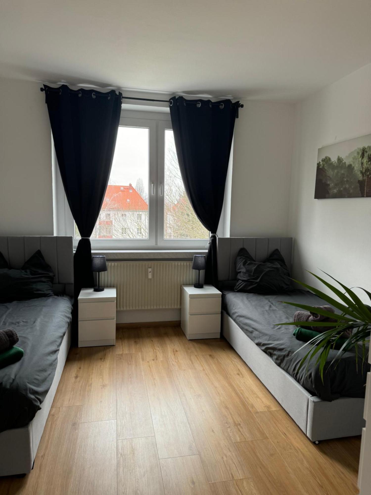Monteur-& Ferienwohnung Eichmann Дрезден Экстерьер фото